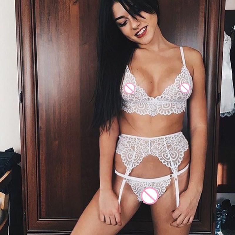 Sada spodního prádla Černá krajková sada spodního prádla s překříženými řemínky Bezdrátová sada podprsenky Okouzlující sada pyžama Sexy spodní prádlo Lenceria