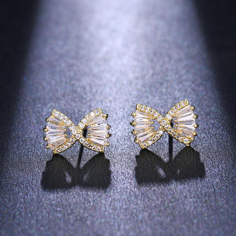 

Роскошные серьги-пусеты с цирконом в виде банта - Корейская мода, женские серьги