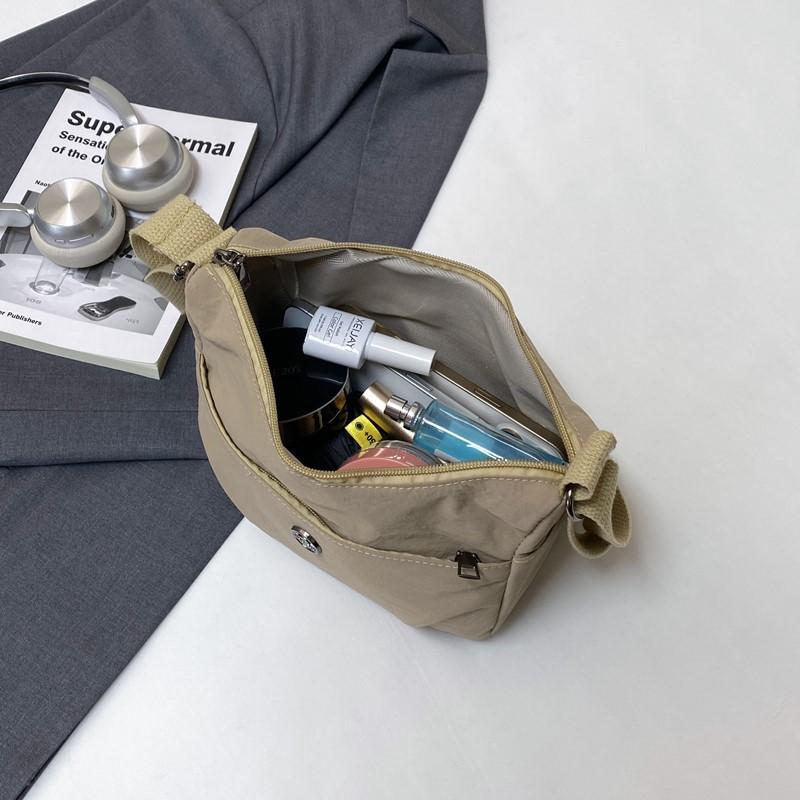 Women's Bag Women's 2025 New High-end Small Satchel Cloth Bag Travel Light Messenger Bag Commuter Shoulder Bag