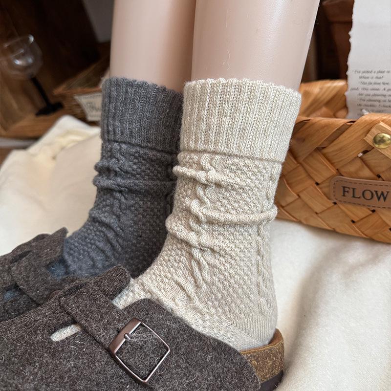 Women's Fleece-Lined Wool Socks - Warm Cable Knit Mid-Calf Slouch Socks for Autumn/Winter Postpartum or Floor Use