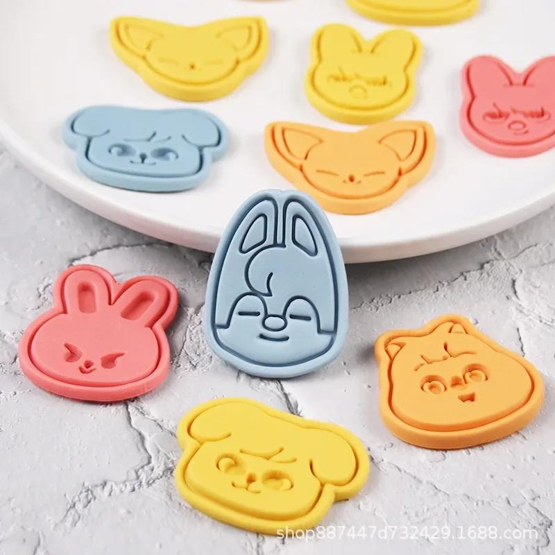Skzoo Cartoon Animal Image Biscuit Mold 3D Stereoscopic Pressing Cookie Printing Baking Implement Fan Related Products