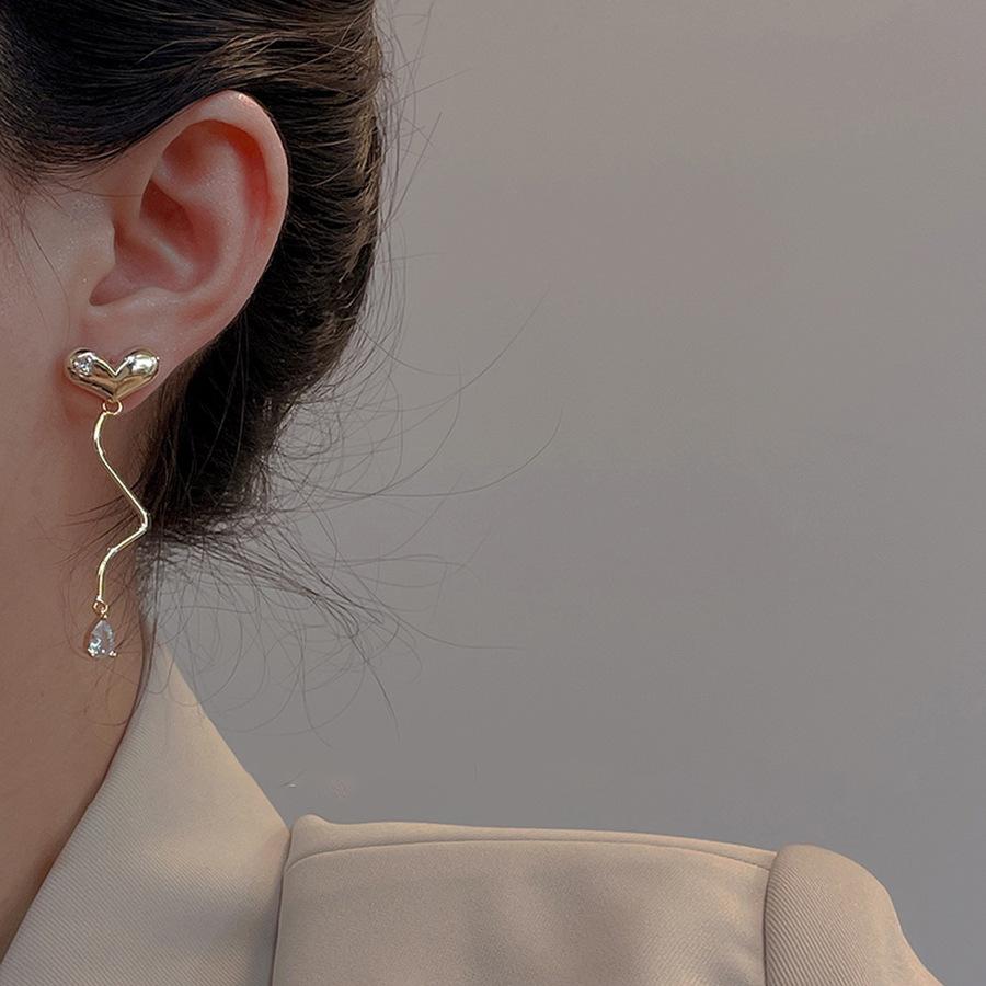 Asymmetrical zircon love fringed earrings metal style high-end earrings niche light luxury fashion earrings women