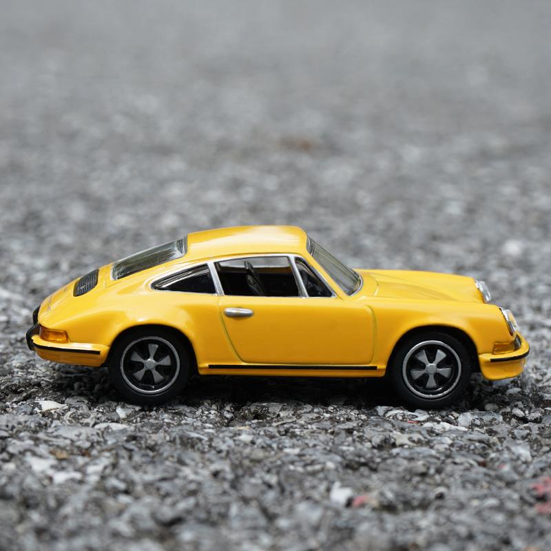 AABKN1 1/43 Alloy Die-casting Simulation Car Model Original Porsche 911 Car Model Coupe 2.4 1971 Adult Collection Toy Gift