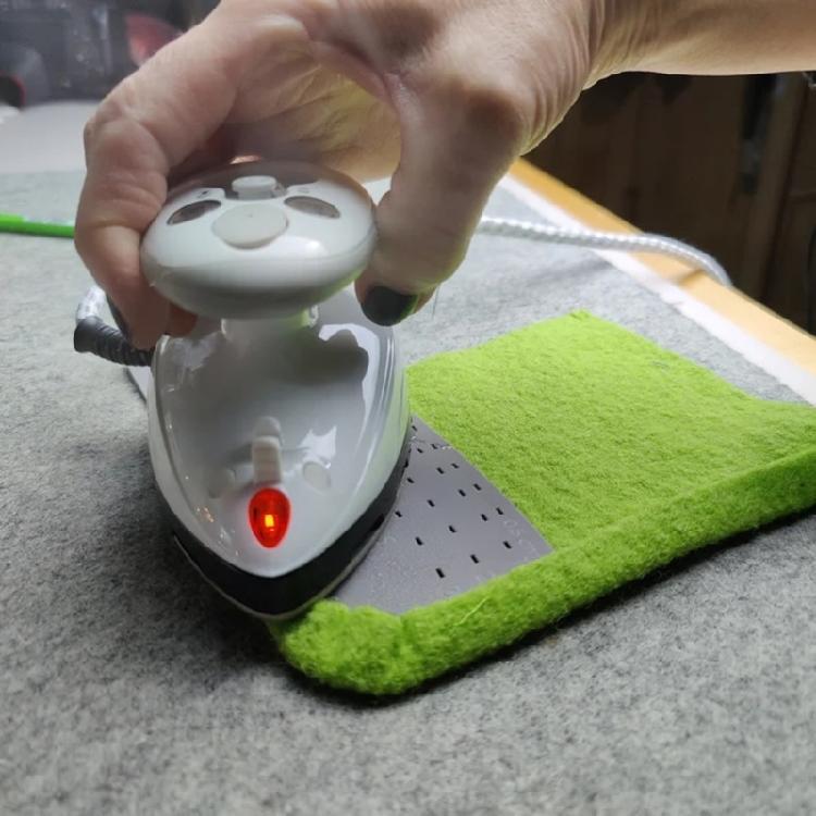 Universals Sewing Accessory for Portable To Medium Fabrics Sturdy Heat Resistant Materials