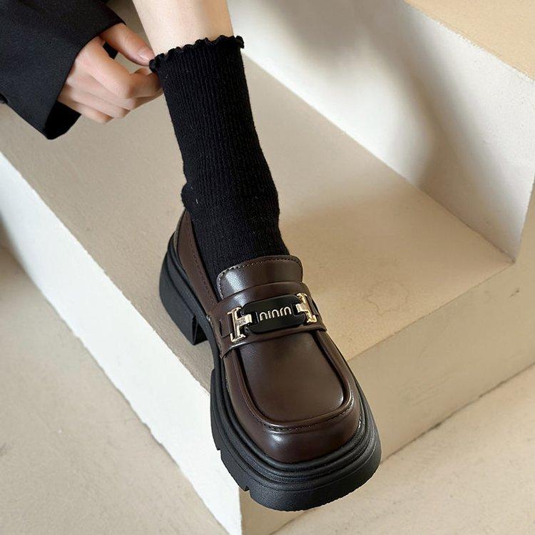

Черные туфли на платформе в британском стиле, женские кожаные туфли, новая весна 2025 года, универсальные ретро-лоферы, туфли Мэри Джейн 35 коричневый