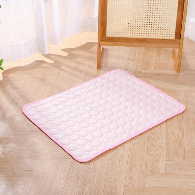 Pet Ice Silk Cooling Mat Summer Breathable Dog Bed Non-slip Washable Cooling Pad For Dogs Cats Puppies Kittens