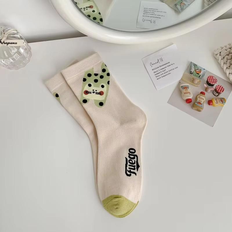 

New Cotton Socks Autumn Winter Cute Kawaii Harajuku Street Cartoon Cat Mid-tube Breathable Sweat Absorption Sports Student Sock One Size