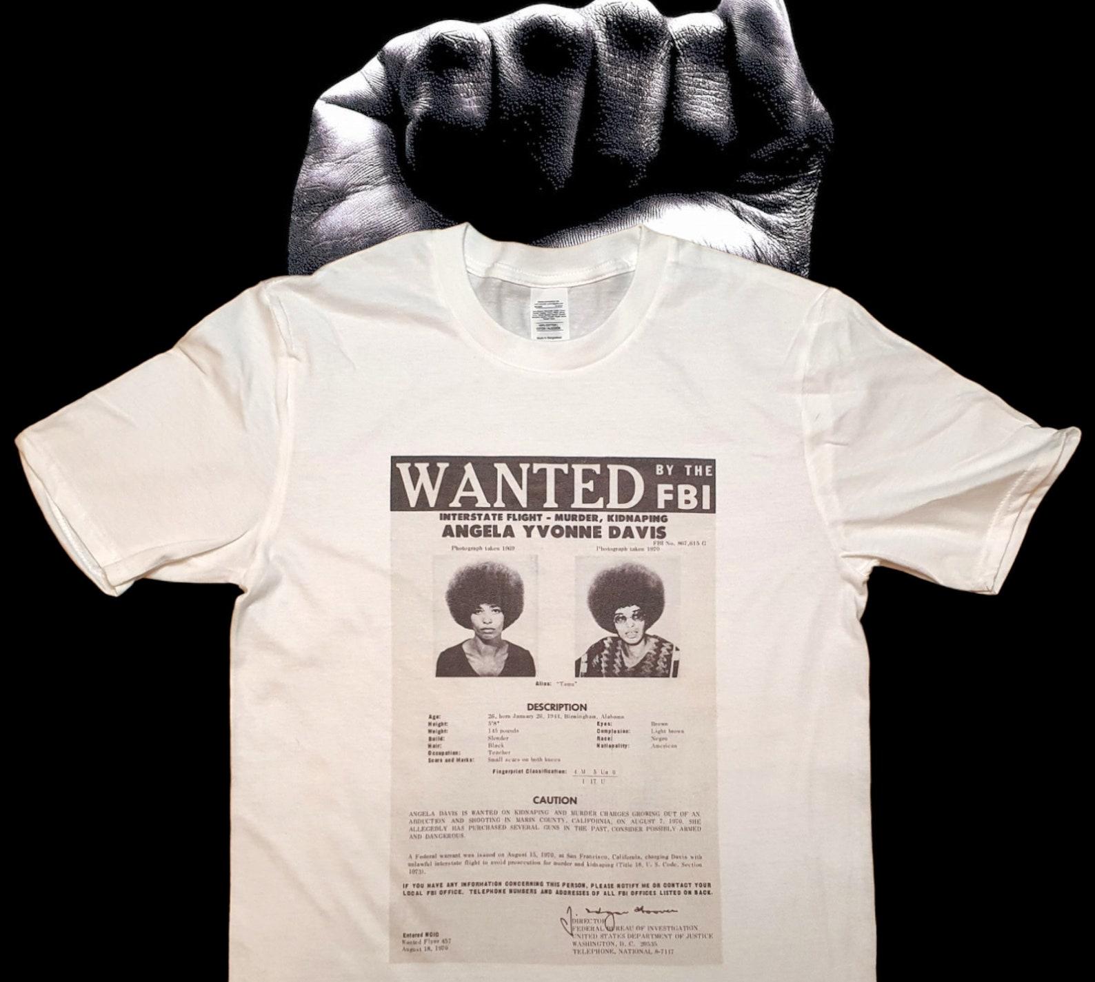 Angela Davis FBI Wanted Poster T-Shirt XL