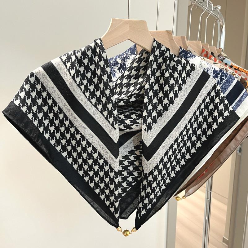 Silk cotton magnetic buckle silk scarf geometric and floral combination printing fashion personality spring autumn and winter versatile single item
