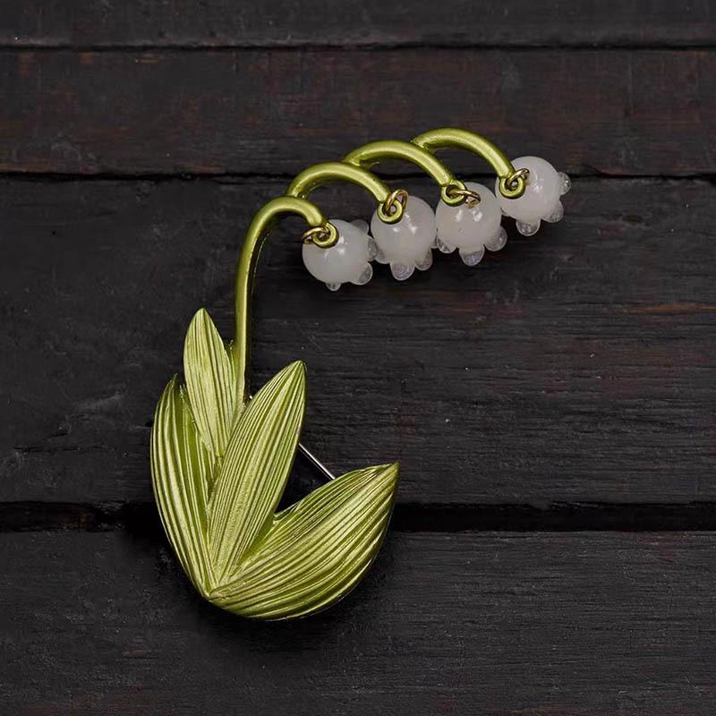 Lily of the Valley Tassel Brooch: Light Luxury Retro Pin and Corsage Clothing Accessory