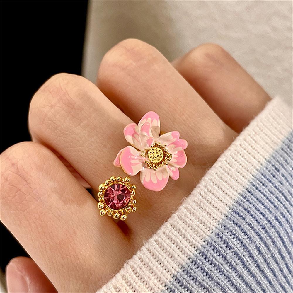 

Temperament Pink Petal Zircon Open Ring Temperament Female Exaggerated Drip Oil Flower Ring Jewelry Gift resizable рожевий