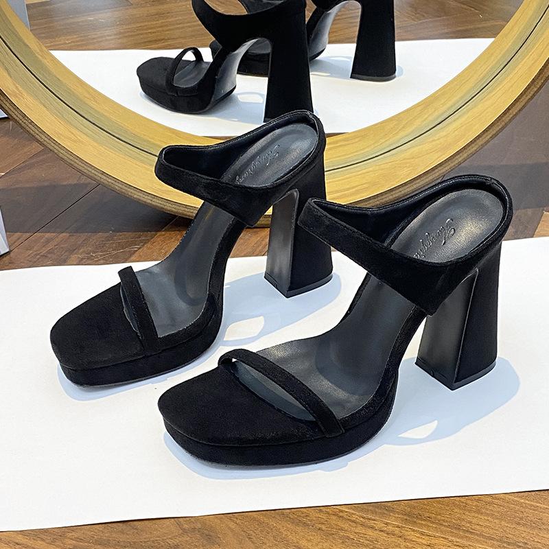 

High heels 2025 summer new sandals thick heel waterproof table wear open toe word with small thick-soled cool slippers 34