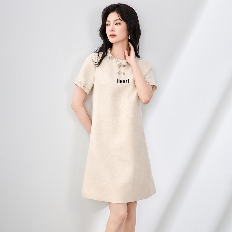 

Элегантное кружевное платье в стиле французского двора с золотой вышивкой Medium абрикосовый