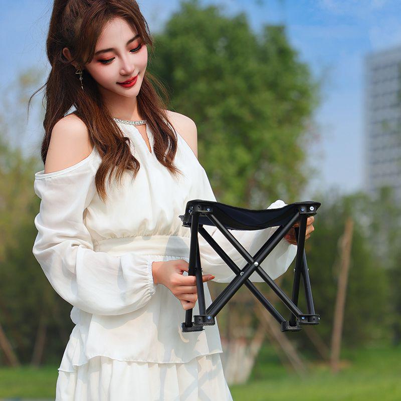Ultra-Light Portable Four-Legged Camping Stool with Maple Leaf Board Design