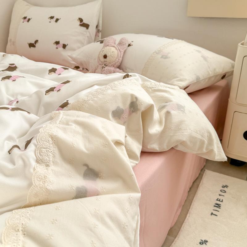 Bedding Set Four-piece Printing Skin-friendly Breathable Comfortable Bed Sheet Quilt Cover Pillowcase