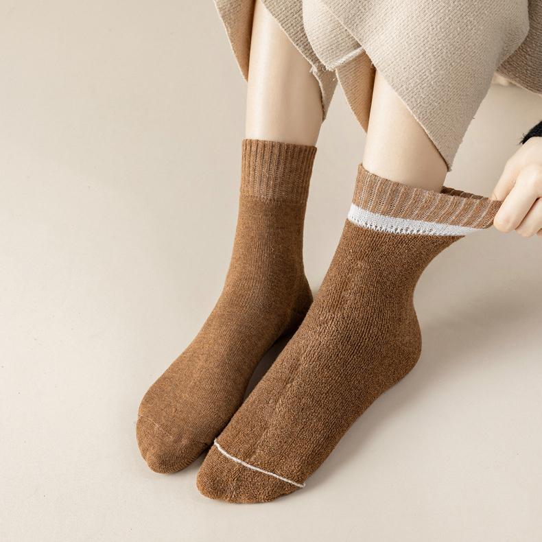 5Pcs/10pcs Autumn and Winter Cotton Socks Women's Mid-tube Solid Color Thickened Fleece Warm Terry Socks