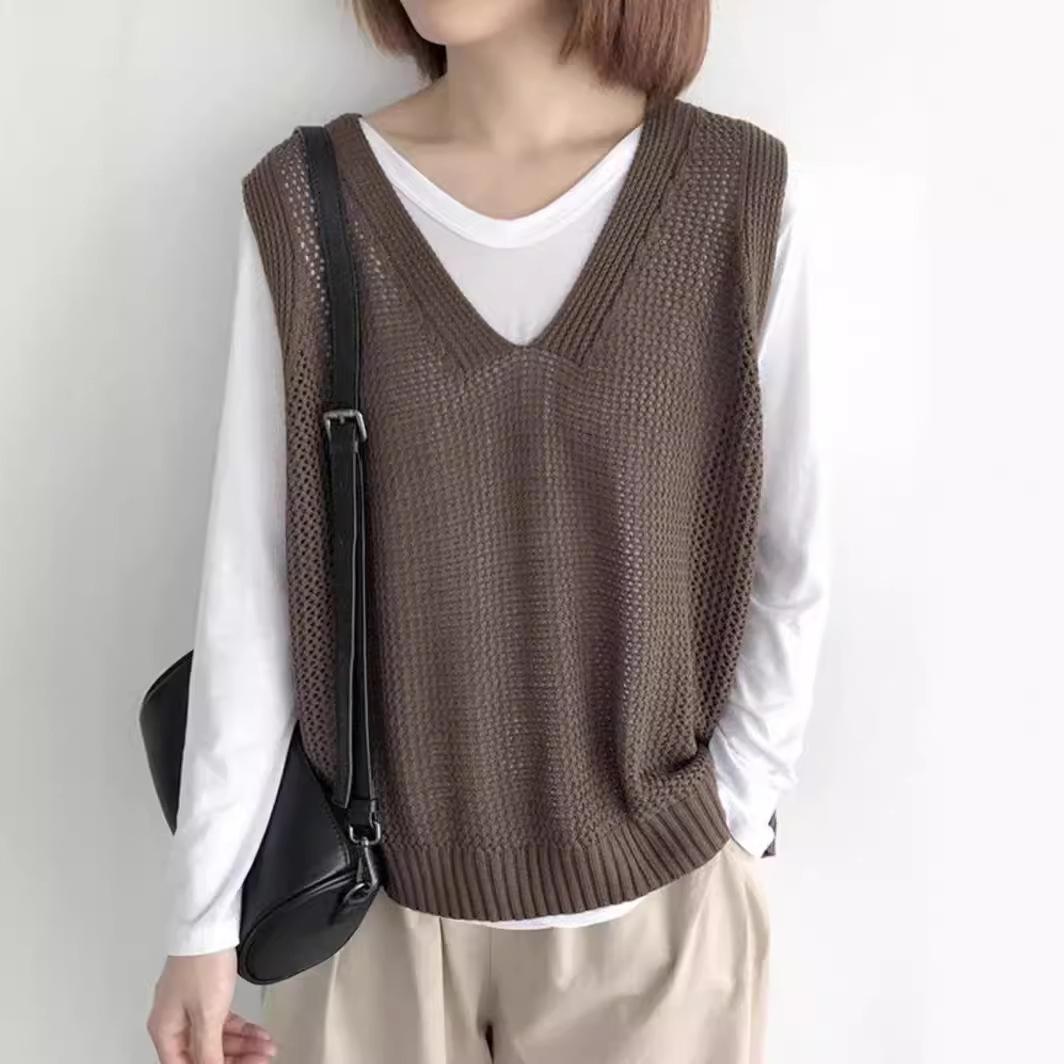

Retro Solid Color V-neck Knitted Vest for Women Spring and Autumn Loose Sweater Tank Top for Women S світло-коричневого кольору