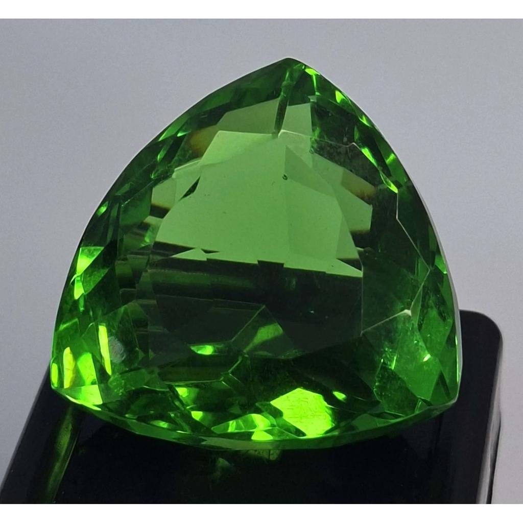 62-64 Ct Lab Created Green Topaz Trillion Cut Stunning Certified Loose Gemstone