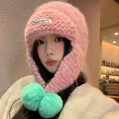 Bunte Wollkugel Gestrickte Wollmütze für Damen, um im Herbst und Winter warm zu halten Koreanischer Stil Ohrenschutz Lei Feng Mütze, die kleiner aussieht