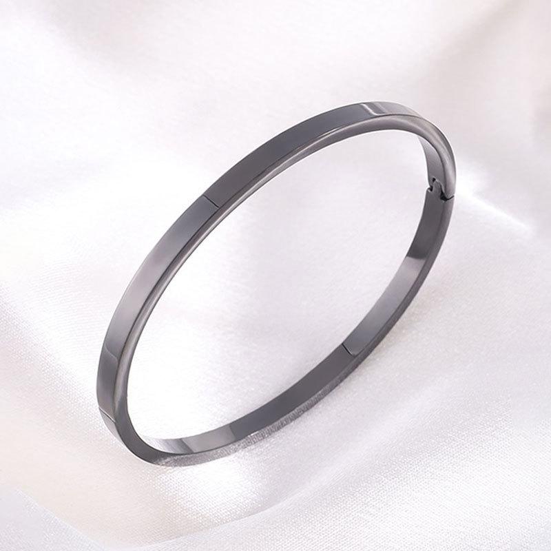 Titanium steel bracelet gold high version temperament zircon bracelet women's light luxury fashion elegance does not fade simple bracelet