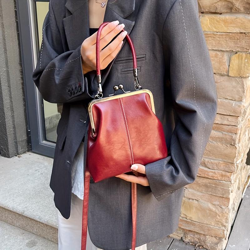 New Women's Vintage Crossbody Bag with Adjustable Shoulder Strap & Kiss Lock Closure Elegant Small Shoulder Bag