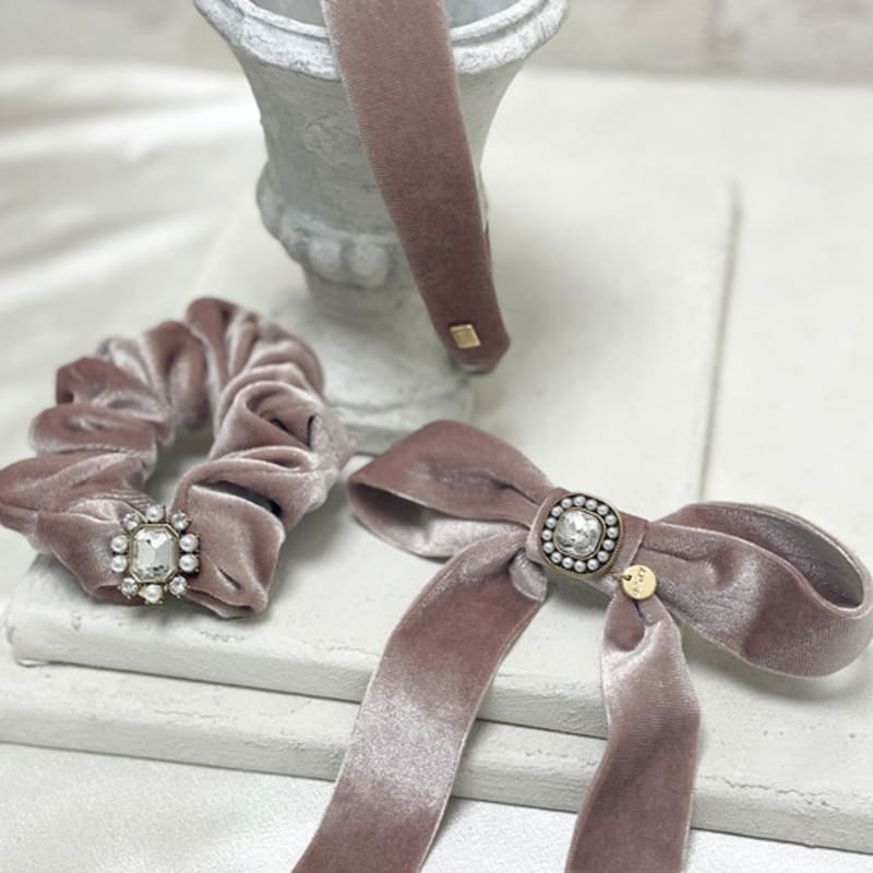 BESTY Velvet Ribbon Pin Hairband and Gopchang 3-piece Gift Set