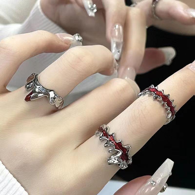 Personalisierter Modischer Unregelmäßiger Offener Flammenring Personalisierter Dunkler Stil Geometrischer Schmuck Zubehör für Damen Großhandel