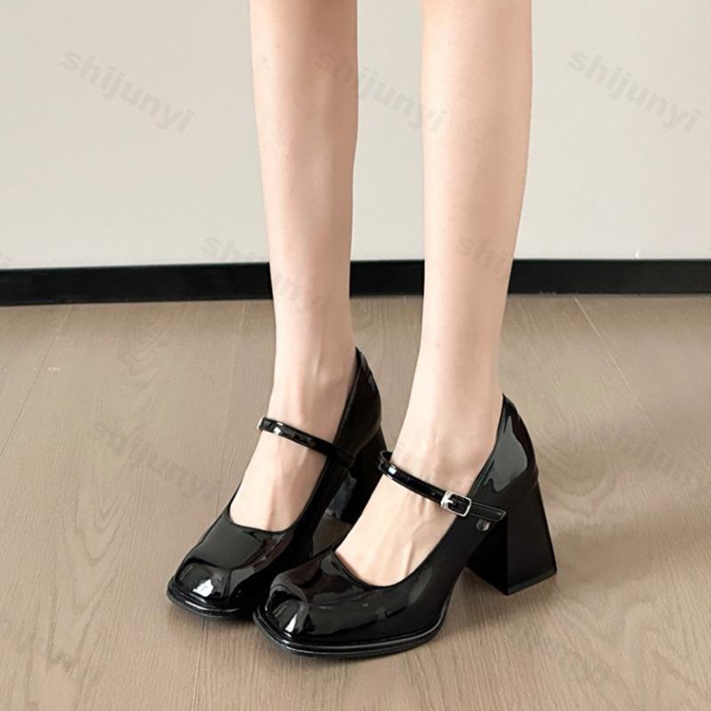 Woman's Mary Janes Shoes Spring New Vintage Square Toe Buckle Strap Solid Elegant Chunky Heels Fashion Versatile Casual Pumps