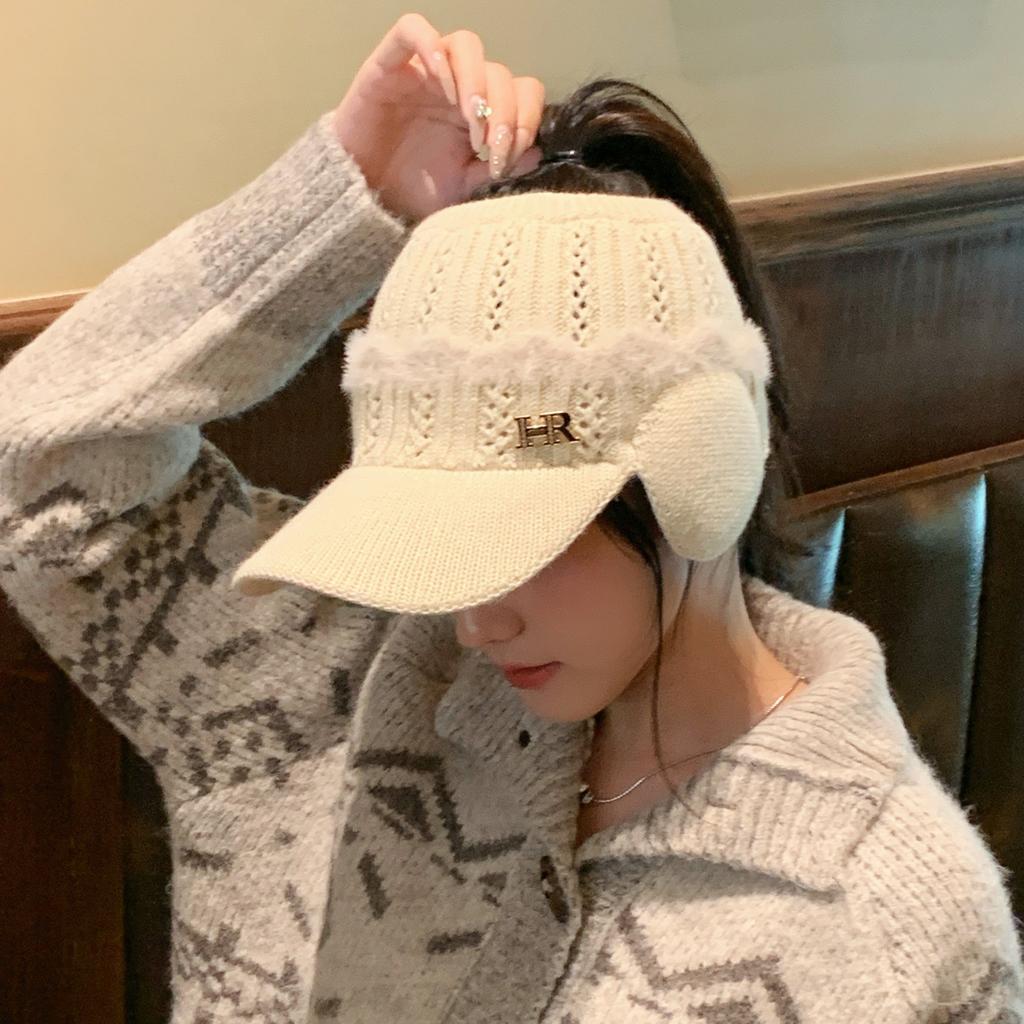 High ponytail hat Women's winter wool hat Thickened warm outdoor cycling ear protector Cold hat Empty top duck tongue baseball cap