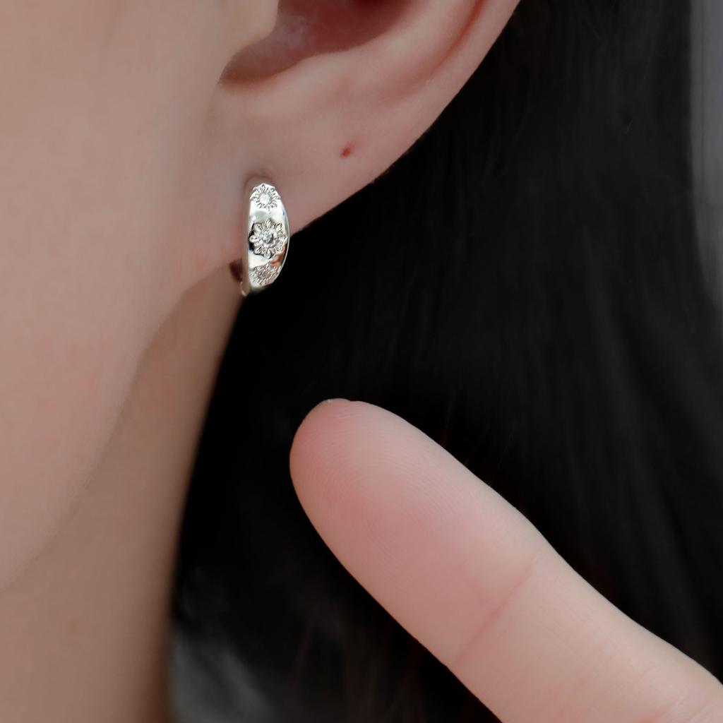 Golden Little Sun Octagram Ear Buckle Women'S French Retro Gold-Plated Earrings With Diamonds Fashion Earrings