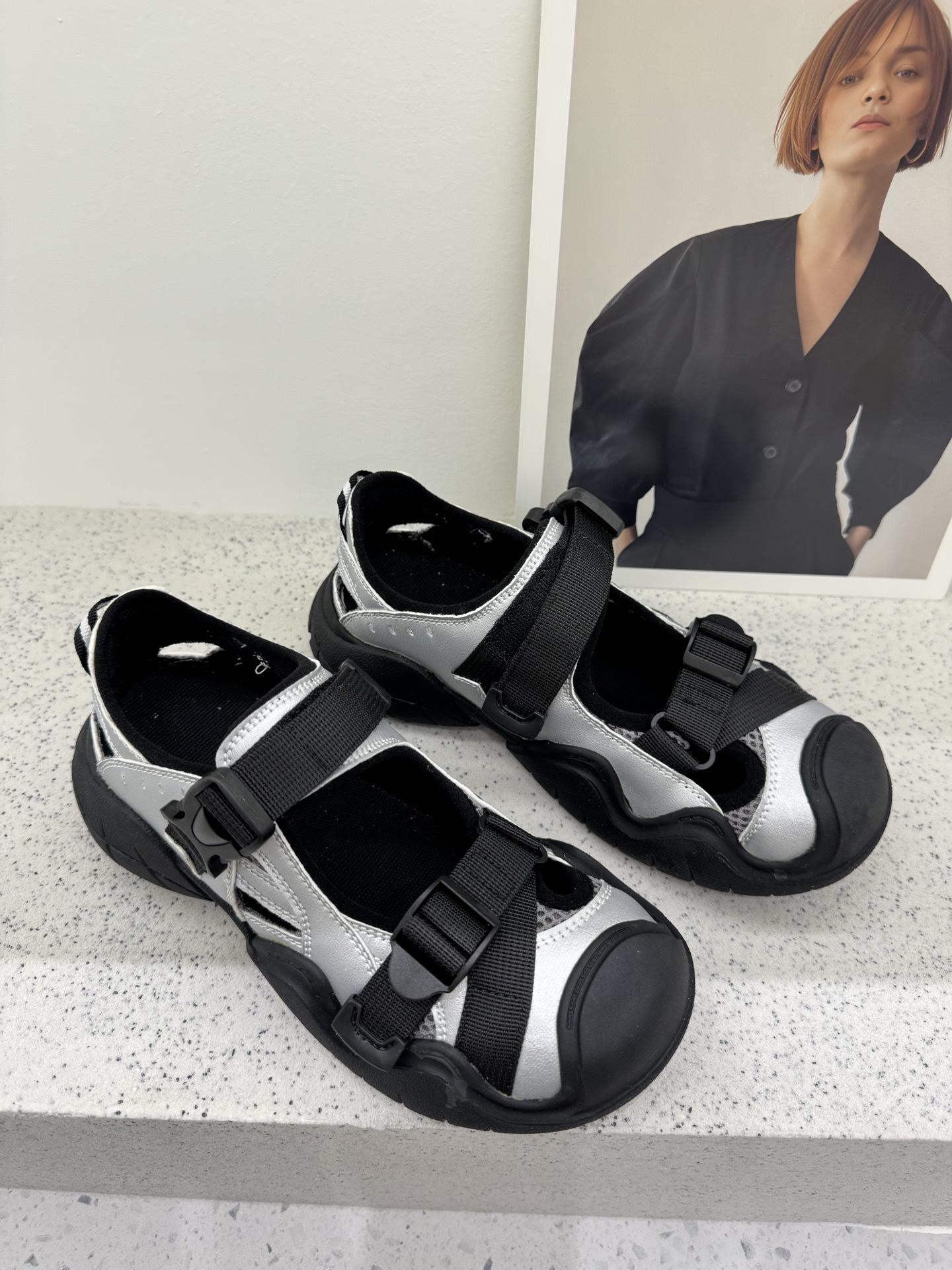 

2025 new thick-soled bag head Mary Jane shoes women s color matching hollow Roman sandals fashion casual shoes 40 серебряный