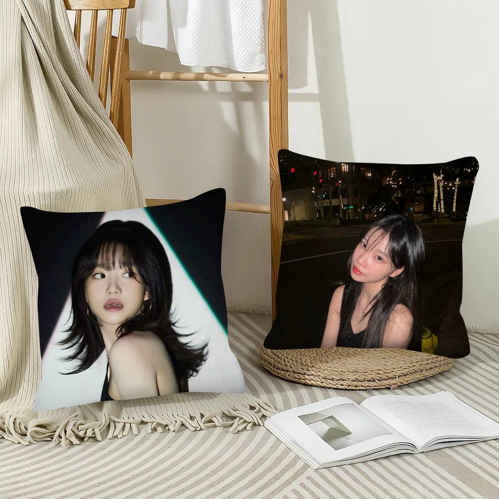 1Pc Cute 22-J-Jo Y-Yuri Pillow Case Fashion Square Pillowcase Bedroom Sofa Room Ins Decoration Leisure