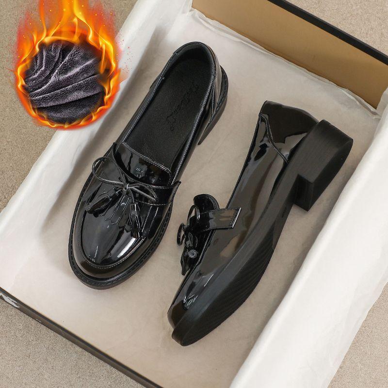 Leather small leather shoes women's new spring flat bottom comfortable black work soft bottom spring and autumn