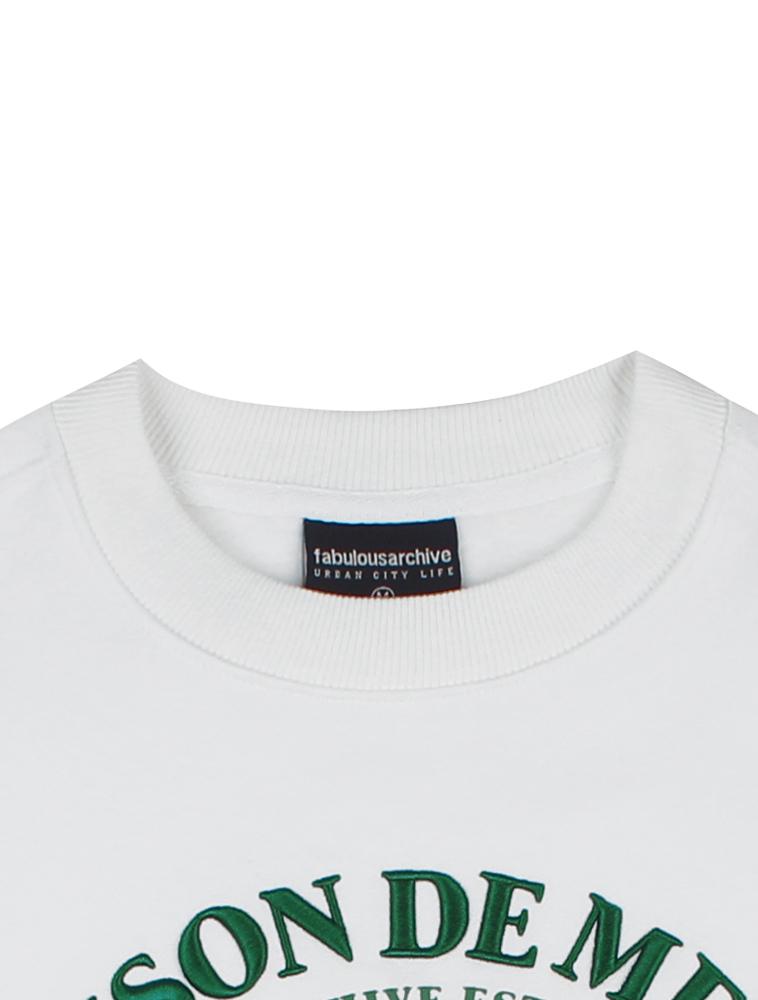 LA MAISON STUDIO [Fleece Lined] Women'S Crop Bear Friends Embossed Embroidery Sweatshirt White (Fcb3Ts355W)