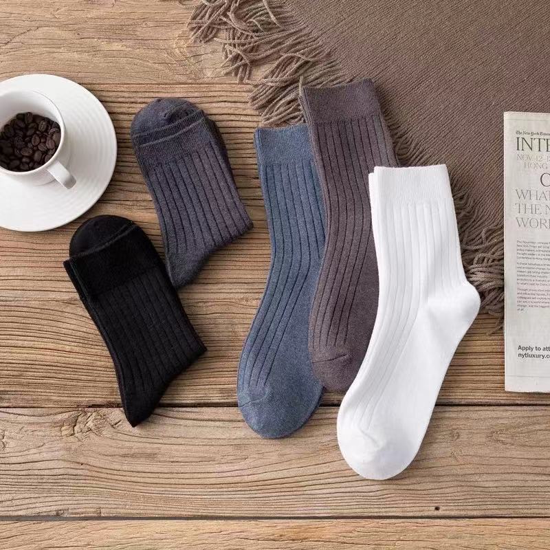 White socks women's autumn and winter tube socks cute trendy mink velvet thickened warm furry stockings