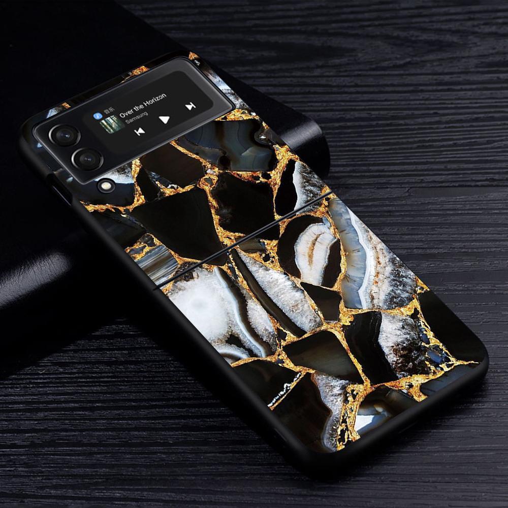 Ginkgo Biloba L. Flower Luxury Gold Foil Art Case for Samsung Galaxy Z Flip3 5G Flip4 Black Hard Phone Cover Flip 3 Shell Zflip3