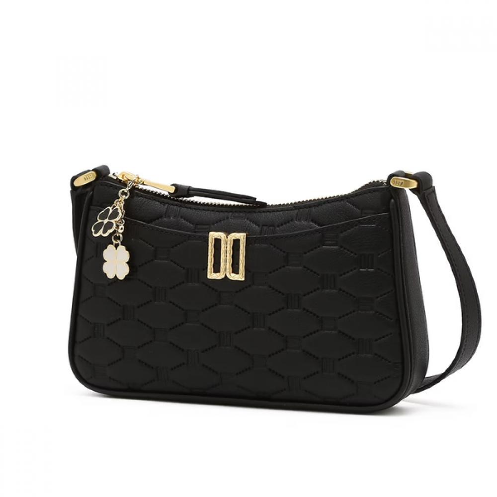 

Daks Black Dd Logo Leather Crossbody Bag Dcwa6e632bk Single option