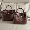 New Genuine Leather Women's Bag Fashion Retro Hand Woven Women's Handheld Single Shoulder Diagonal Cross Bag
