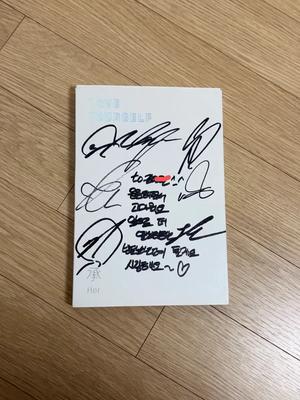 BTS (Bangtan Boys) Zakochaj się w sobie Jej podpisany album