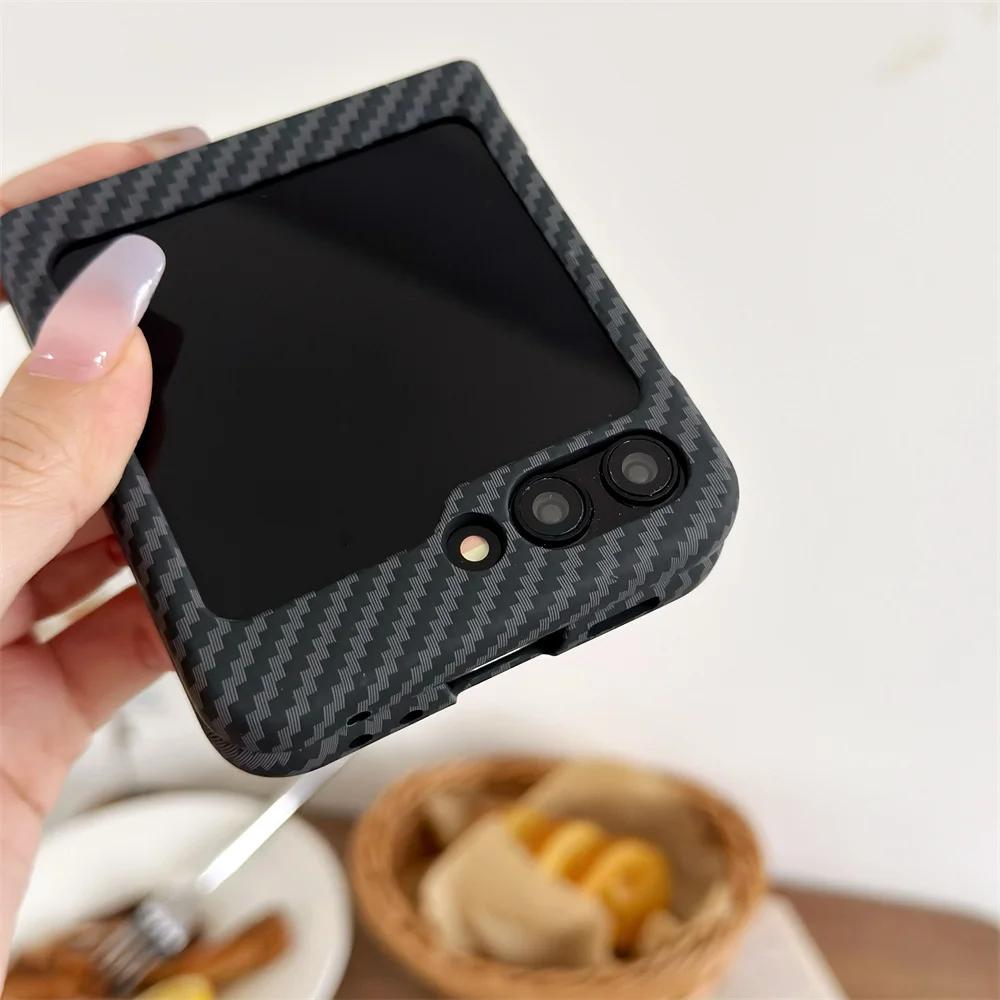 Flip 6 Carbon Fiber Plastic Phone Case for Samsung Galaxy Z Flip 6 5 4 3 Flip5 Flip4 Flip3 5G Hinge Protection Shockproof Cover