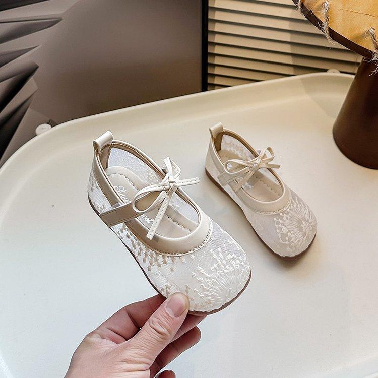 

Детские туфли в иностранном стиле, французские туфли Мэри Джейн для девочек, модные туфли из сетки и кружева, весна 2025 34