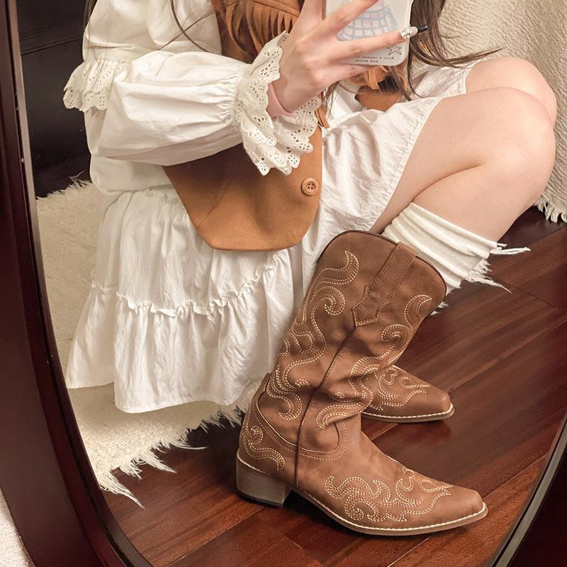Retro pointed women's boots thick heel sleeve knight boots 2025 autumn new embroidered mid boots western cowboy boots