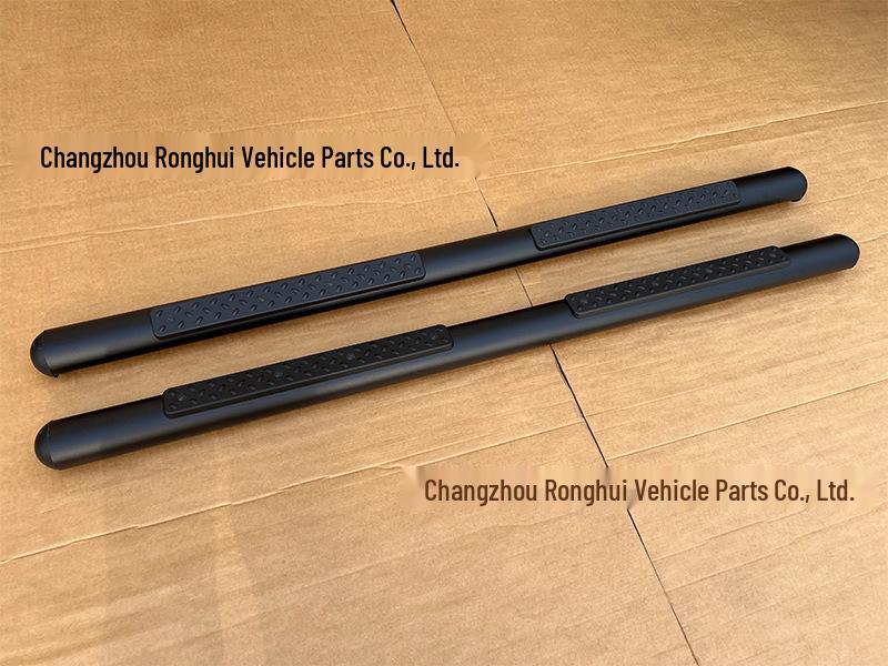 Amarok Round Tube Side Step: Anti-Collision Side Bar for Pickup Modification