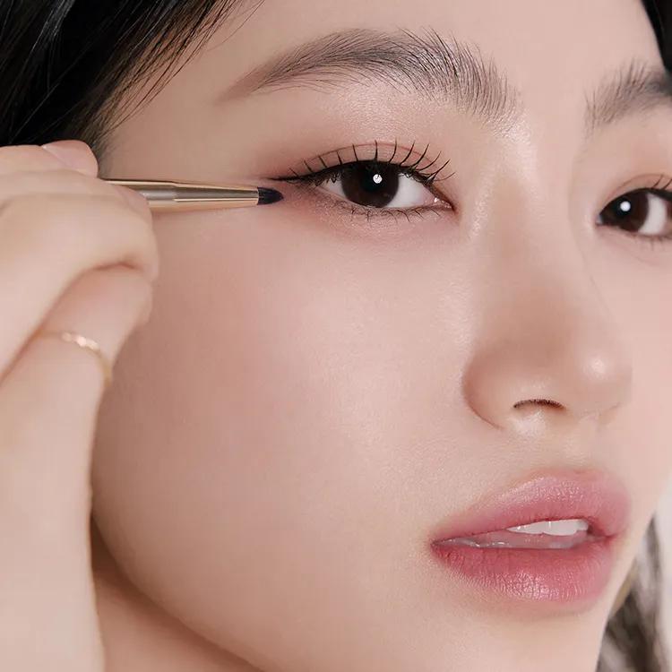 THE TOOL LAB Eyeshadow Brush