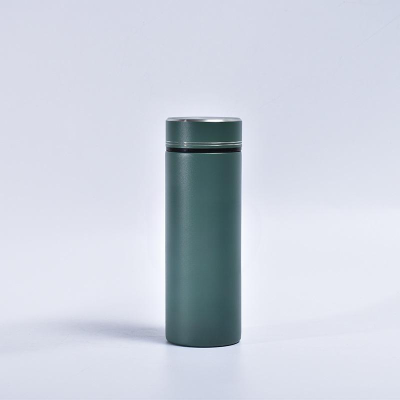 

Кружка из нержавеющей стали. Простая однотонная портативная чашка с офисной чашкой, предотвращающей утечку чая. 500ml