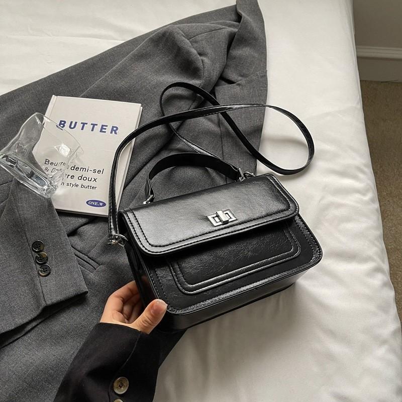 Stylish Retro Minimalist Shoulder Bag For Women 2024 Trendy Small Square Bag