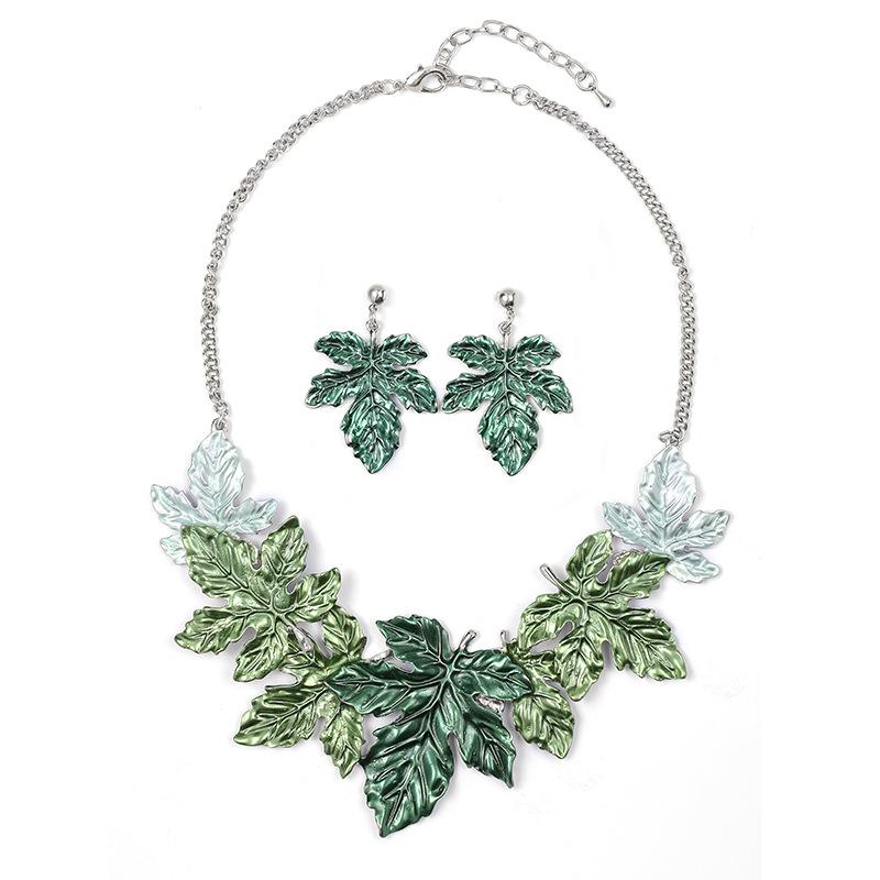 2026 European and American Color Maple Leaf Painting Oil Alloy Necklace Earrings Set Exaggerated Retro Versatile Collarbone Chain Leaves
