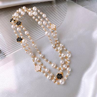 Elegante Vintage Doppelreihige Kamelien Perlen Lange Halskette Für Frauen Dame Exquisite Pullover Mantel Kragen Anhänger Ketten Schmuck