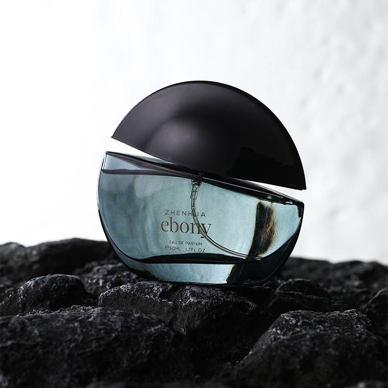 Ebony scented men's perfume lasts for a long time, light fragrance, and shakes quickly.