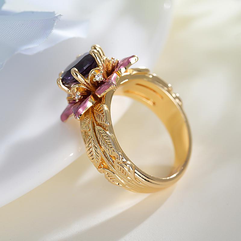 Huitan Two Tone Women Ring Flower Design Luxury Wedding Inlaid Sparkling Purple CZ Party Accessories Fashion Lady Jewelry Gift